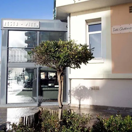 Renove Face Avec Balcon Au Centre Plage, Proche Commerces - D'olonne - Fr-1-92-748 Apartment *
