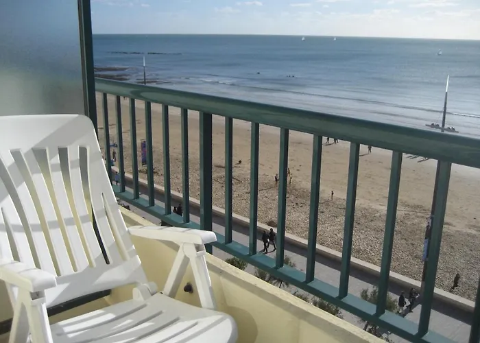 Renove Face Avec Balcon Au Centre Plage, Proche Commerces - D'olonne - Fr-1-92-748 شقة *