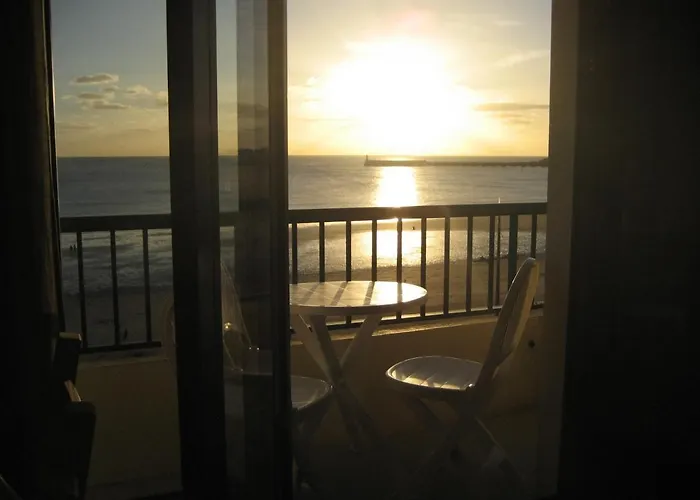 Renove Face Avec Balcon Au Centre Plage, Proche Commerces - D'olonne - Fr-1-92-748 شقة *