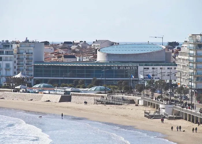 Renove Face Avec Balcon Au Centre Plage, Proche Commerces - D'olonne - Fr-1-92-748 公寓 *